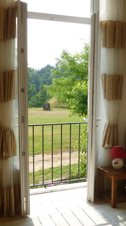 Ancien Haras De La Tour Bed & Breakfast Lamothe-Landerron Eksteriør bilde