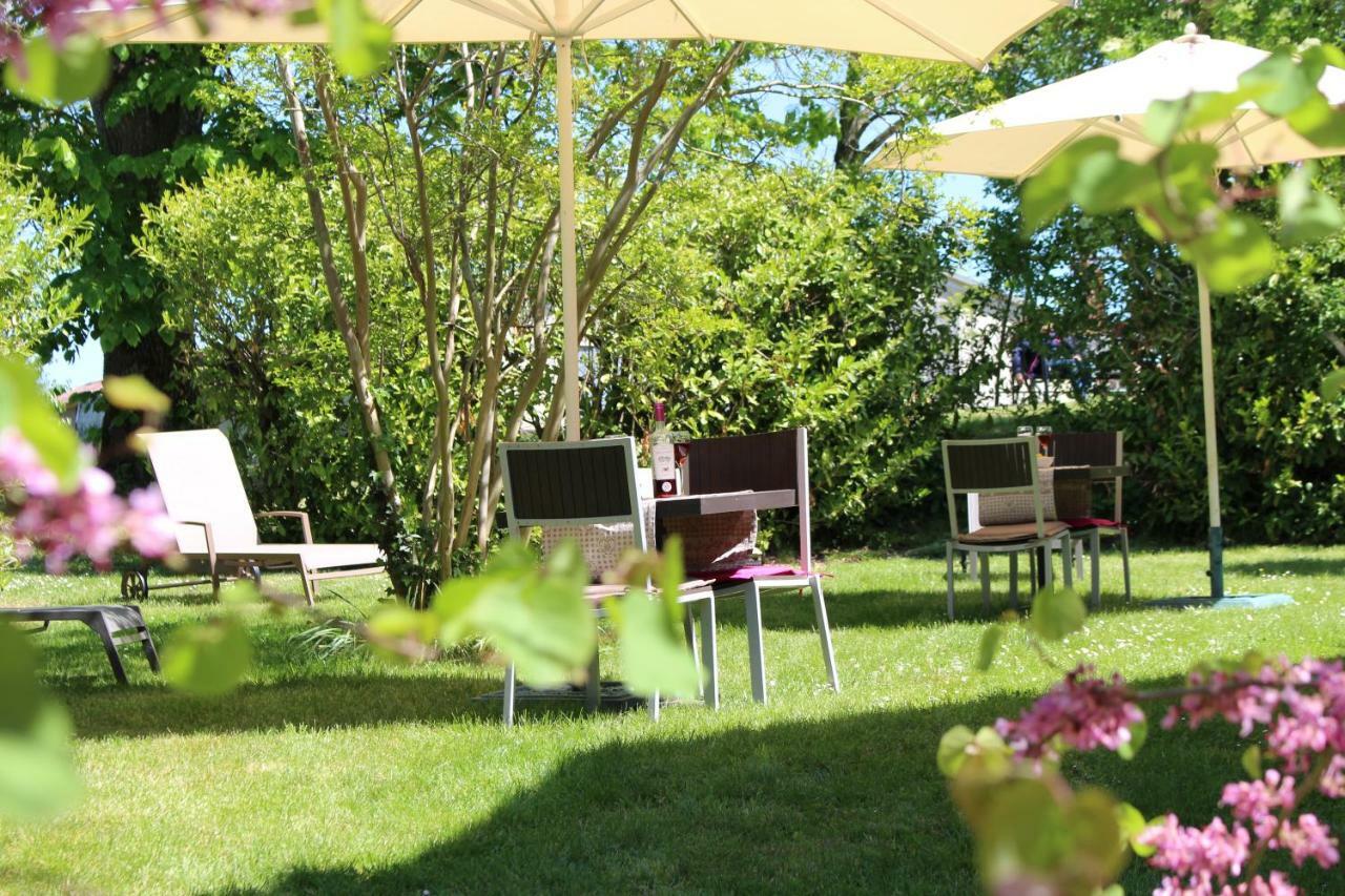 Ancien Haras De La Tour Bed & Breakfast Lamothe-Landerron Eksteriør bilde