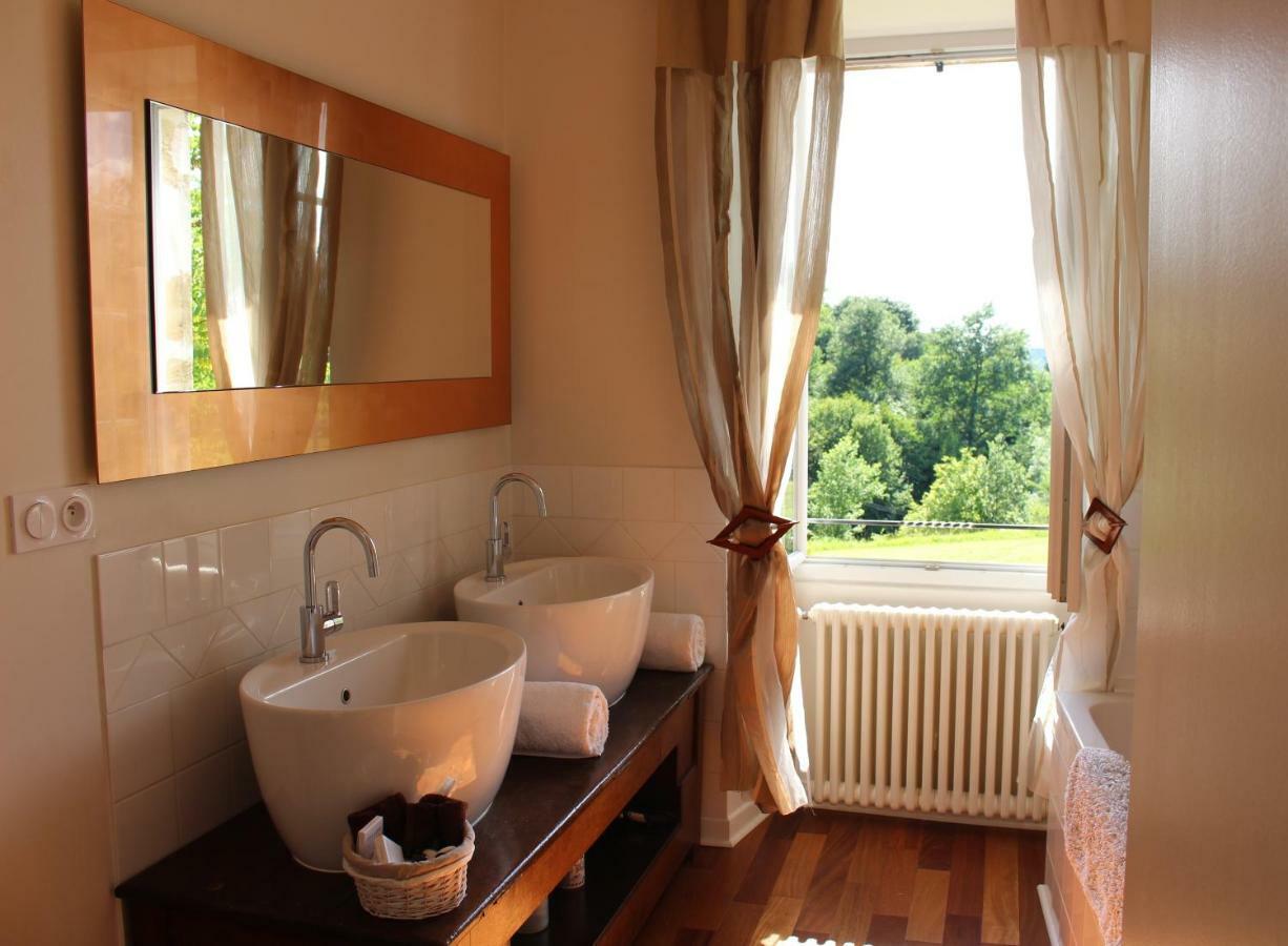 Ancien Haras De La Tour Bed & Breakfast Lamothe-Landerron Eksteriør bilde